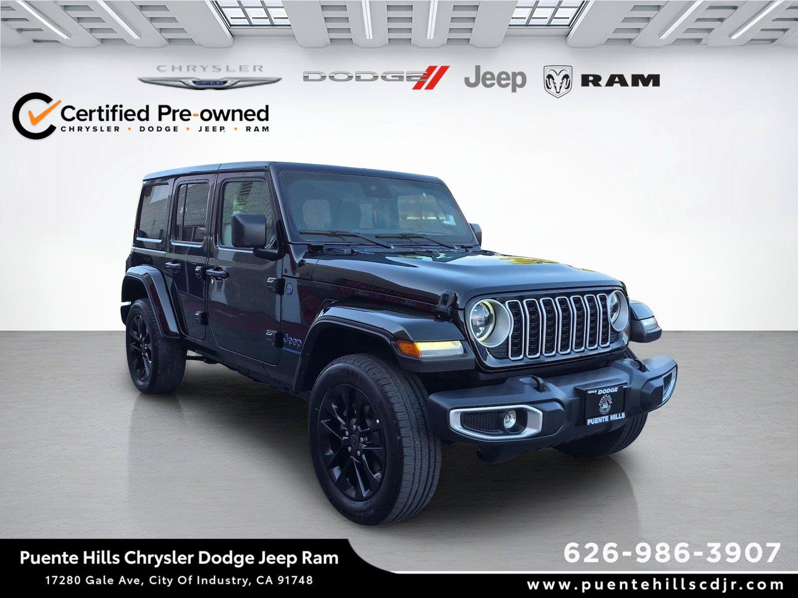 Certified 2025 Jeep Wrangler Unlimited Sahara w/ Safety Group AWD/4WD image 1