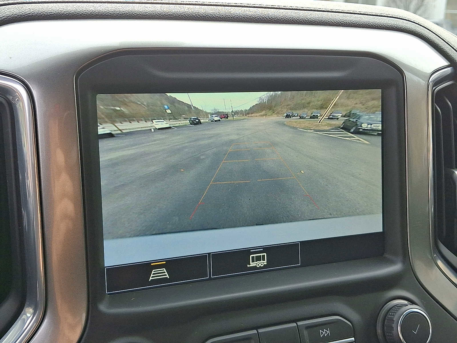 Used 2021 Chevrolet Silverado 1500 LT image 19