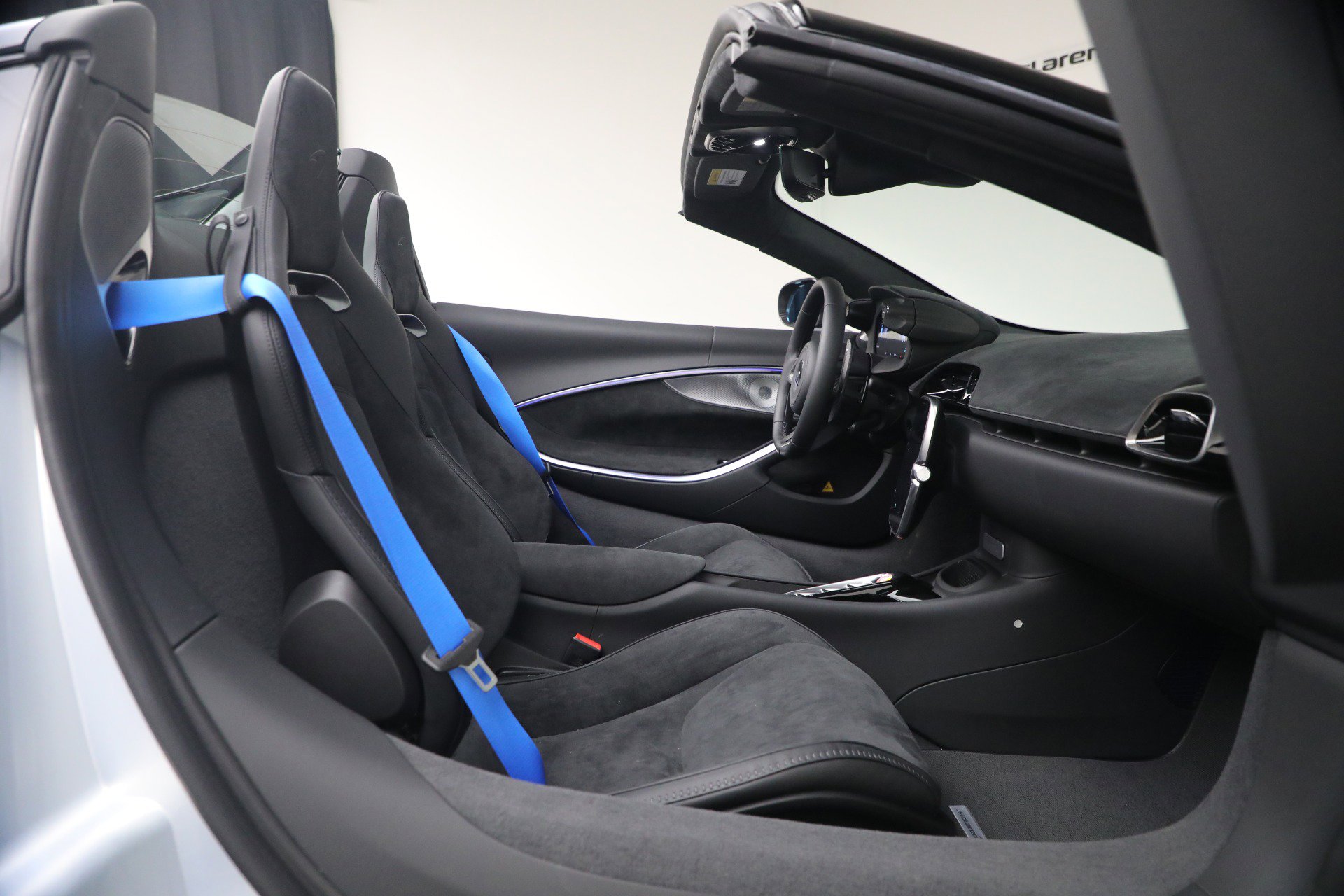 New 2026 McLaren Artura Spider image 25