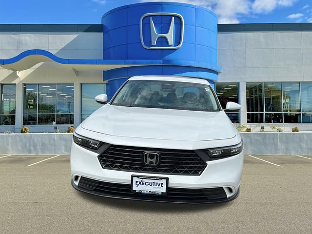 Used 2024 Honda Accord EX image 2