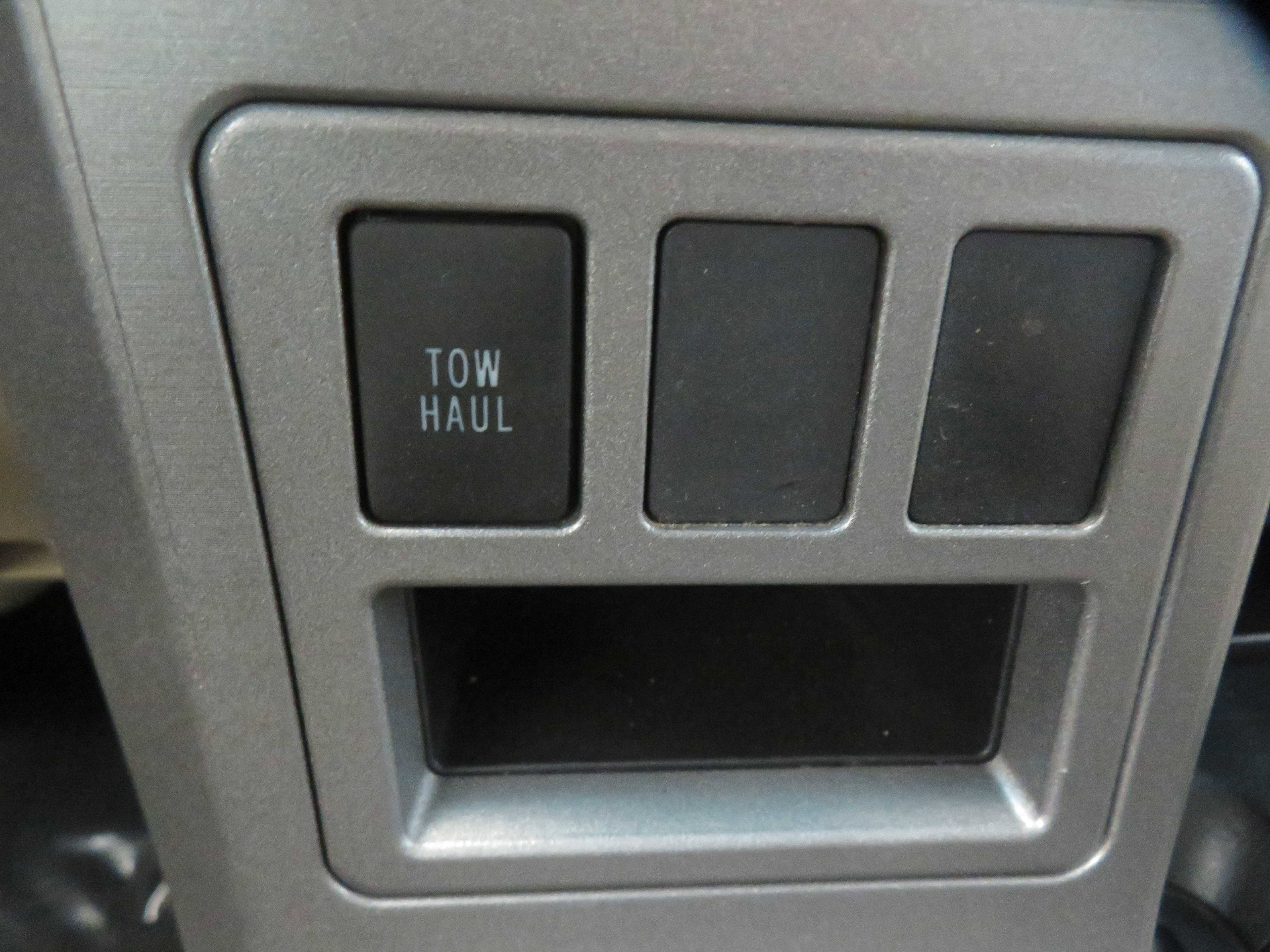 Used 2015 Toyota Sequoia SR5 w/ Premium Package image 43