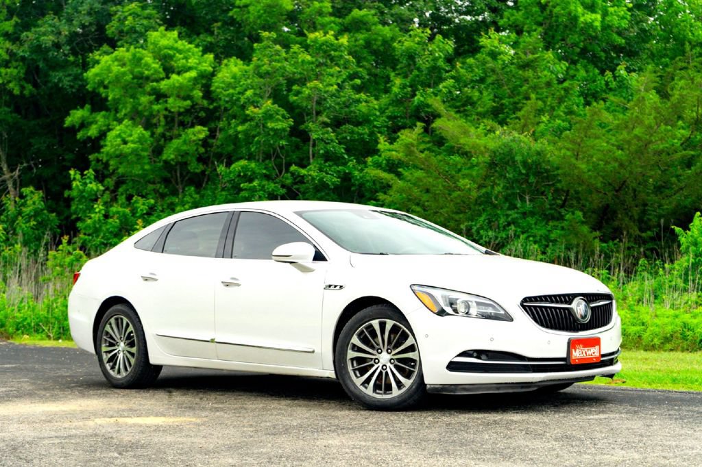 Used 2019 Buick LaCrosse Premium w/ Driver Confidence Package II FWD image 2