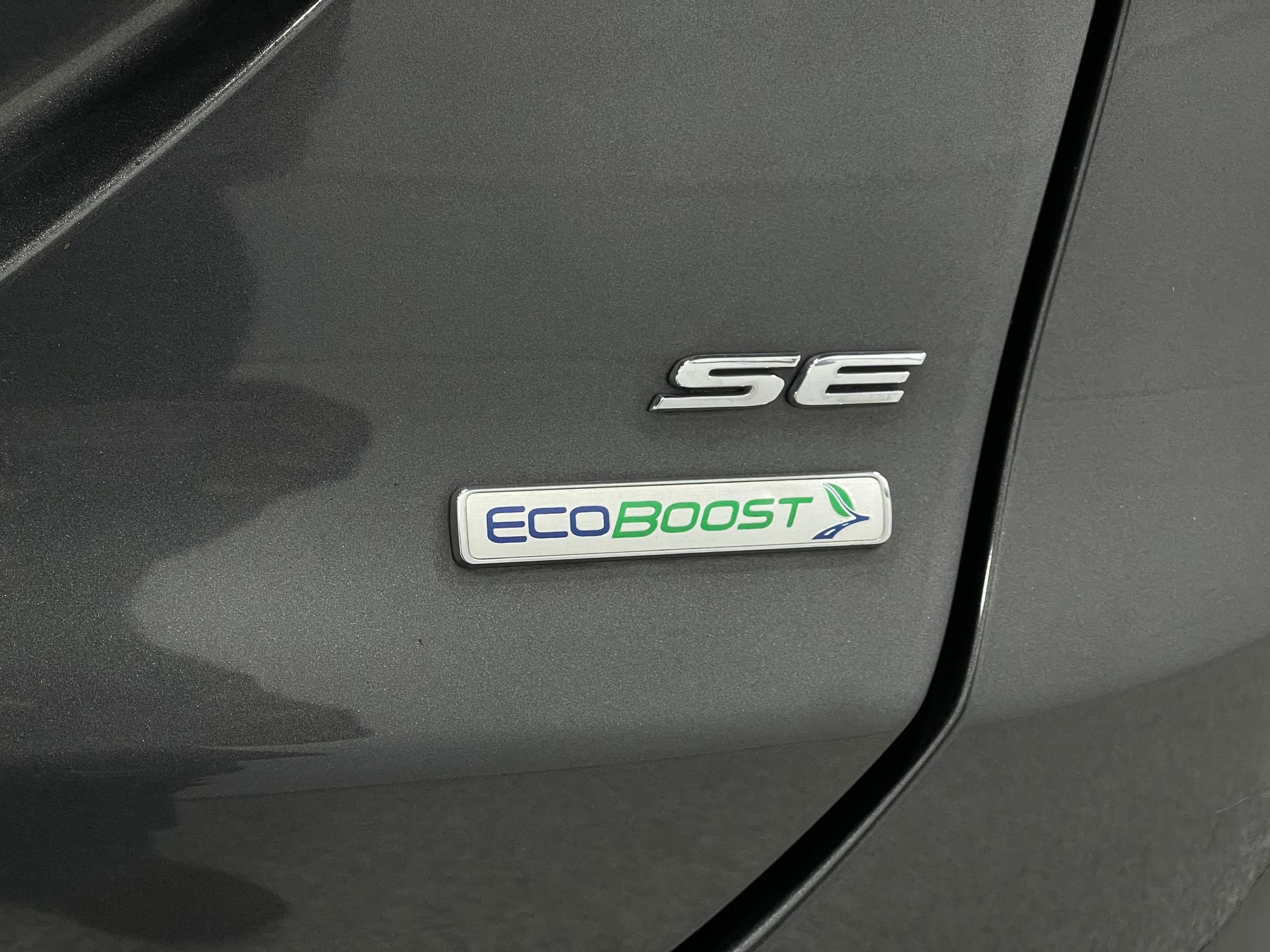 Used 2018 Ford Fusion SE w/ Fusion SE Technology Package image 36