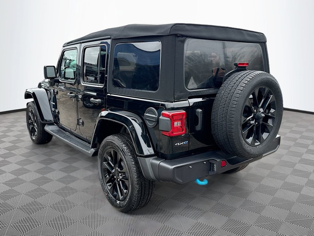 Used 2023 Jeep Wrangler Unlimited Sahara w/ Cold Weather Group image 8