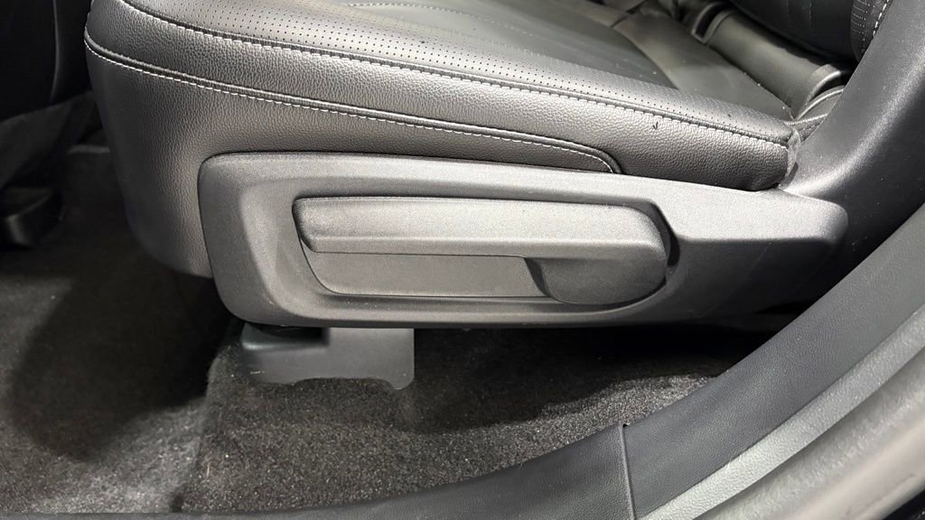 New 2025 Ford Escape SE w/ PHEV Premium Package image 17