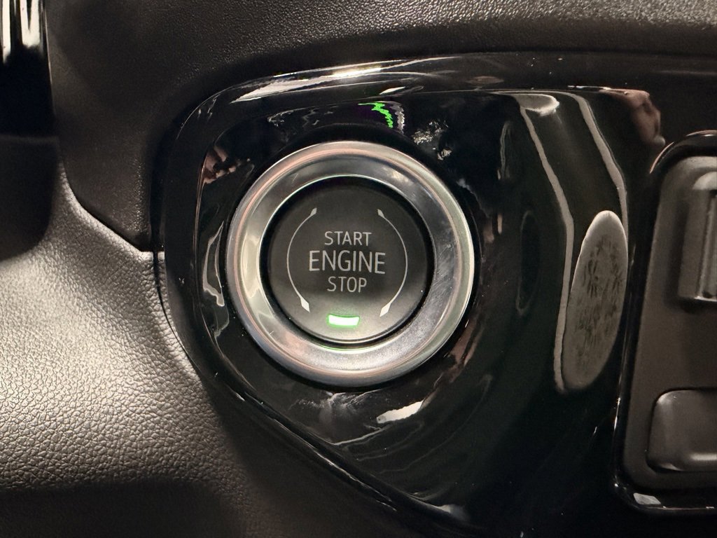 Used 2025 Chevrolet Silverado 2500 LT image 44