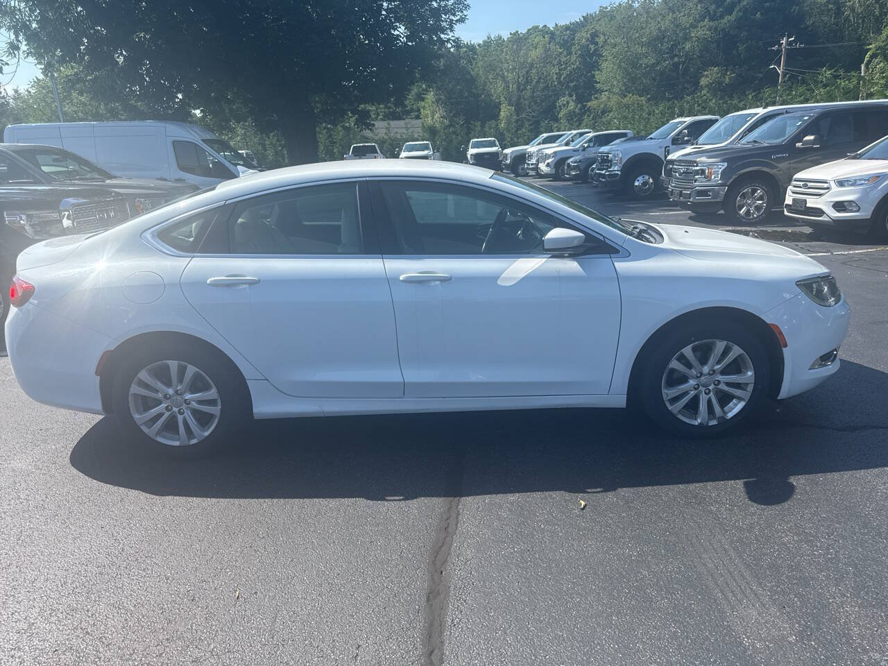 Used 2017 Chrysler 200 Limited Platinum FWD image 7