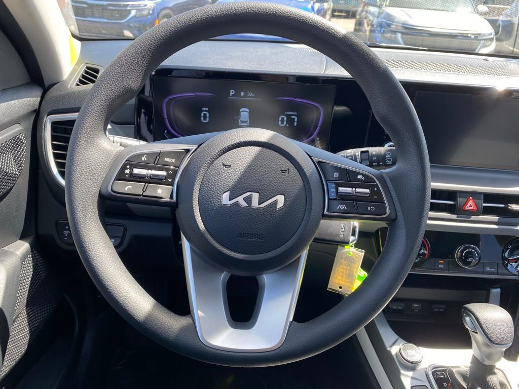 New 2026 Kia Seltos LX FWD image 12
