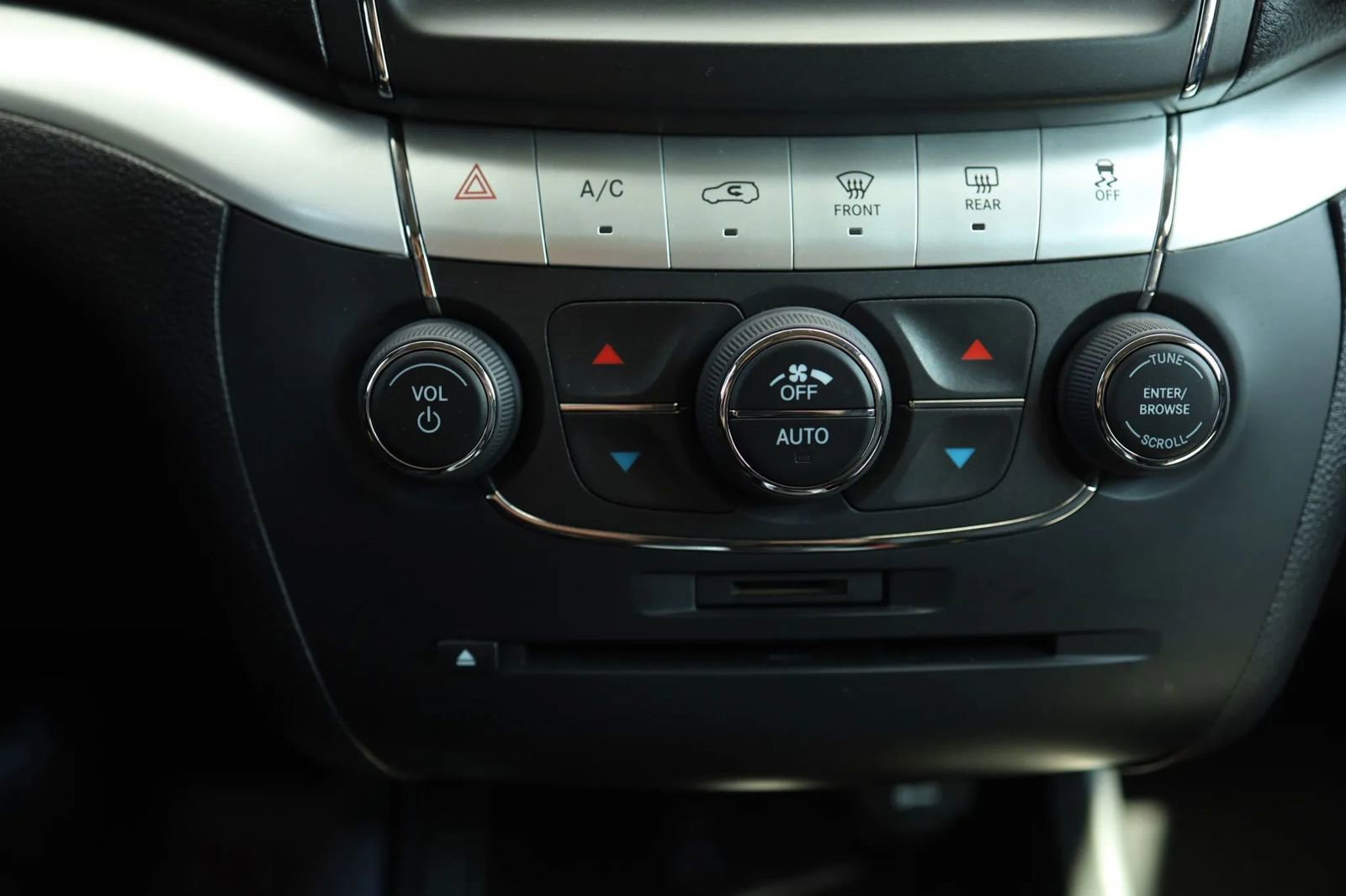 Used 2018 Dodge Journey GT w/ Driver Convenience Group image 21