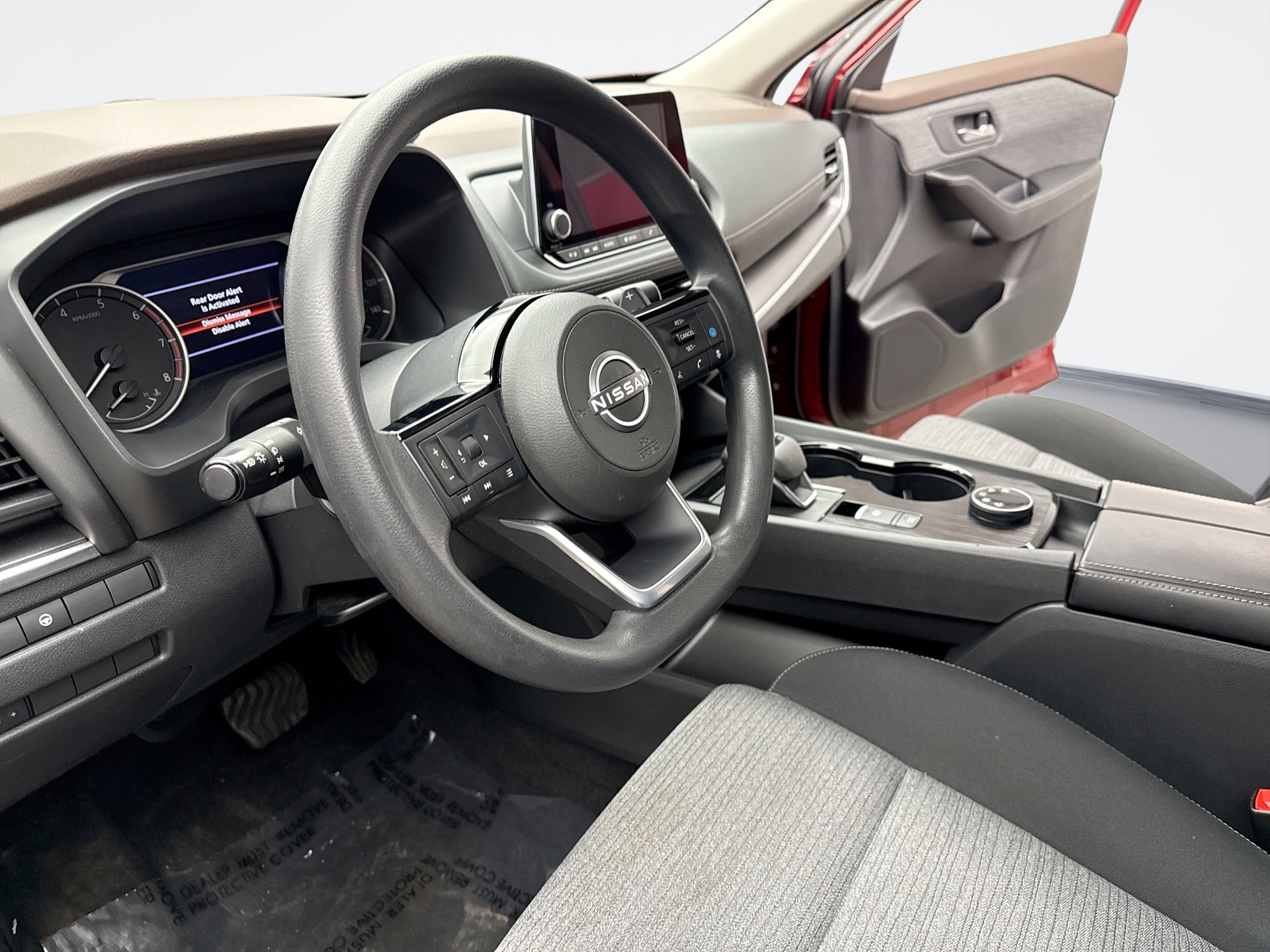 Used 2023 Nissan Rogue SV image 10