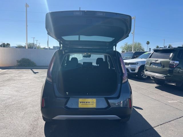 Used 2025 Kia Soul LX w/ LX Technology Package FWD image 27