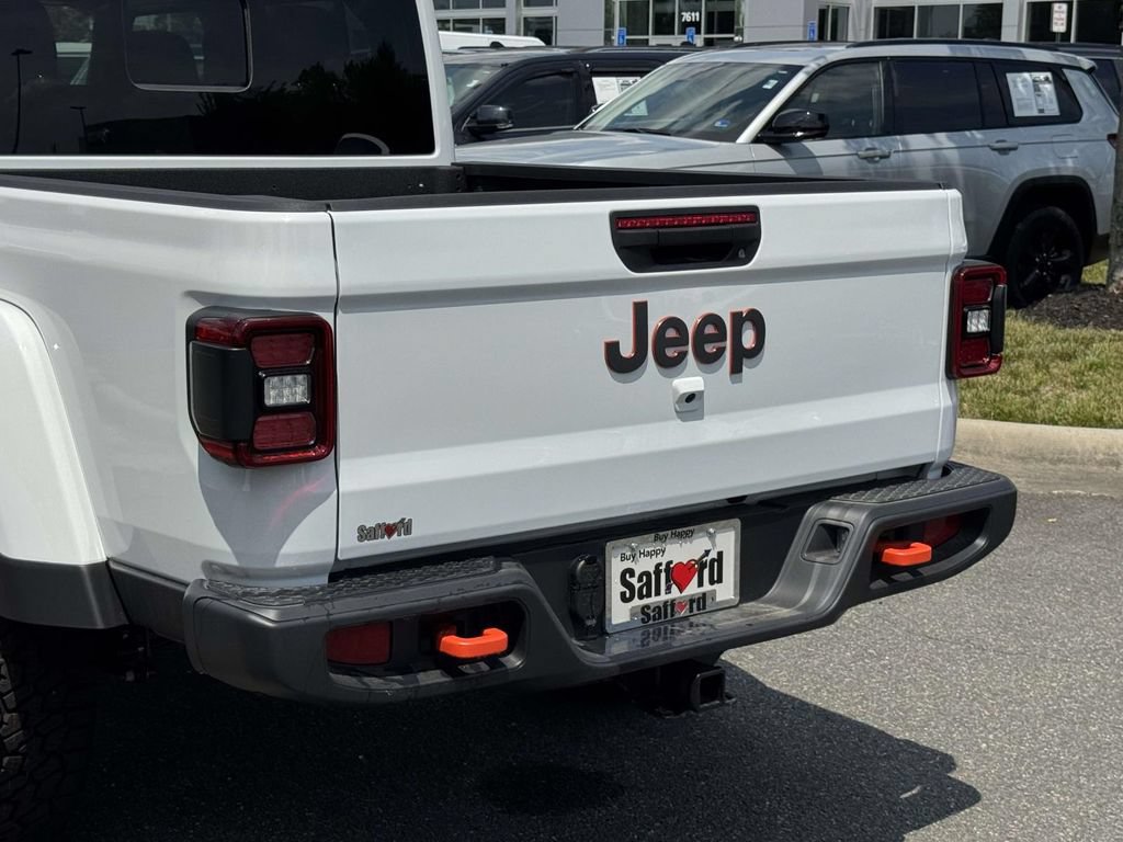 New 2026 Jeep Gladiator Mojave w/ Technology Group AWD/4WD image 10