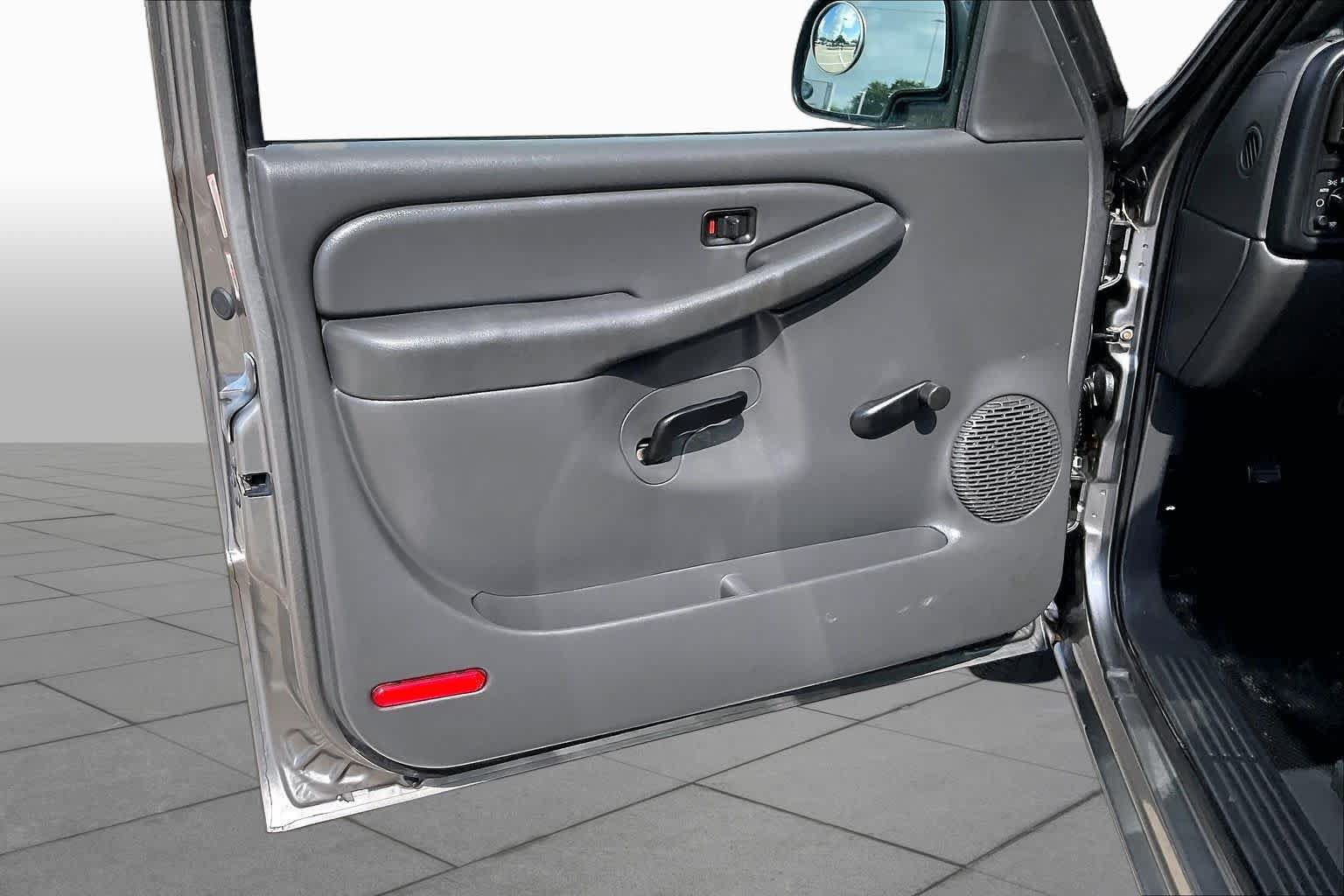 Used 2006 Chevrolet Silverado 1500 W/T RWD image 19