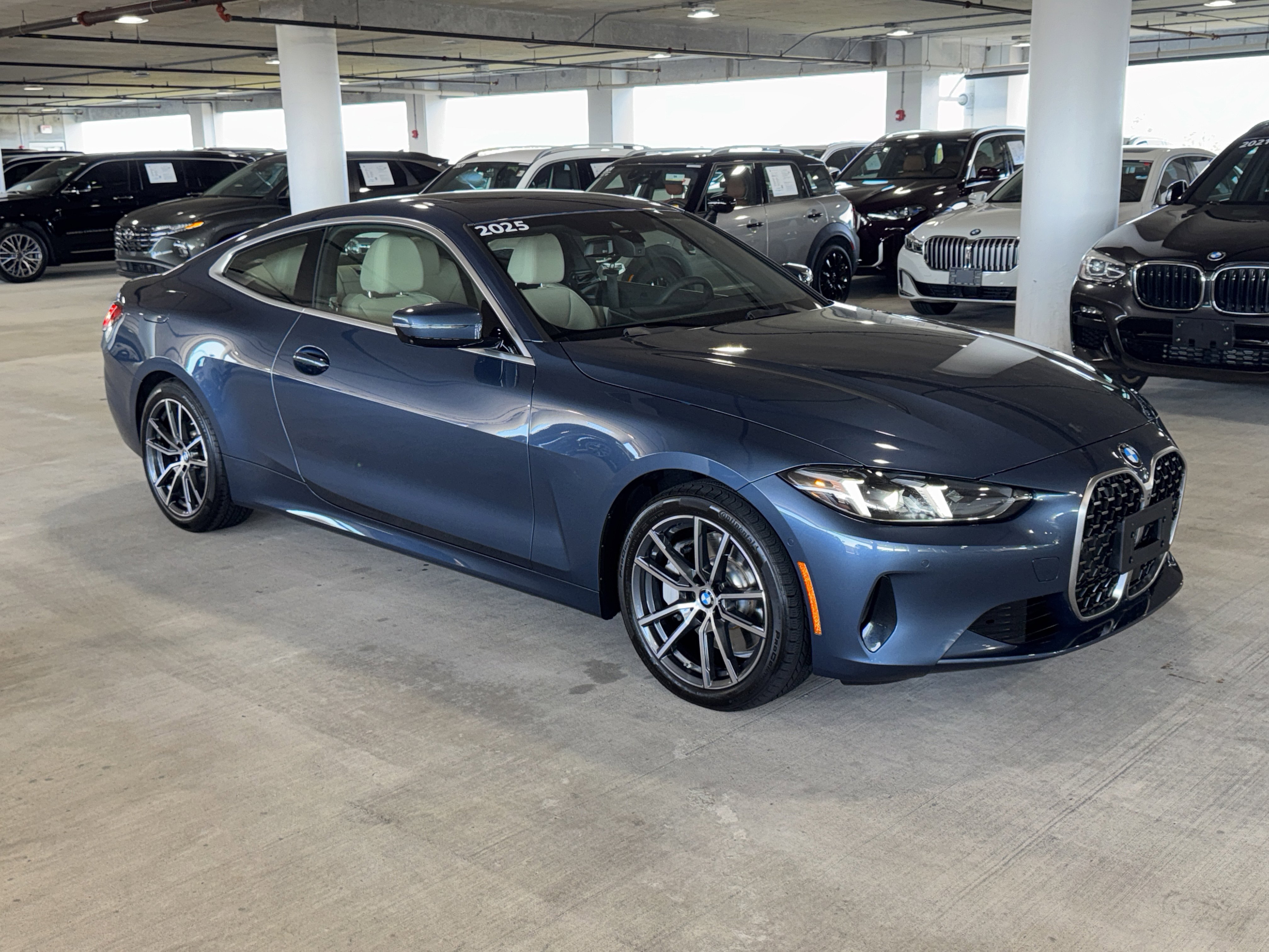 Used 2025 BMW 430i xDrive Coupe w/ Premium Package image 2