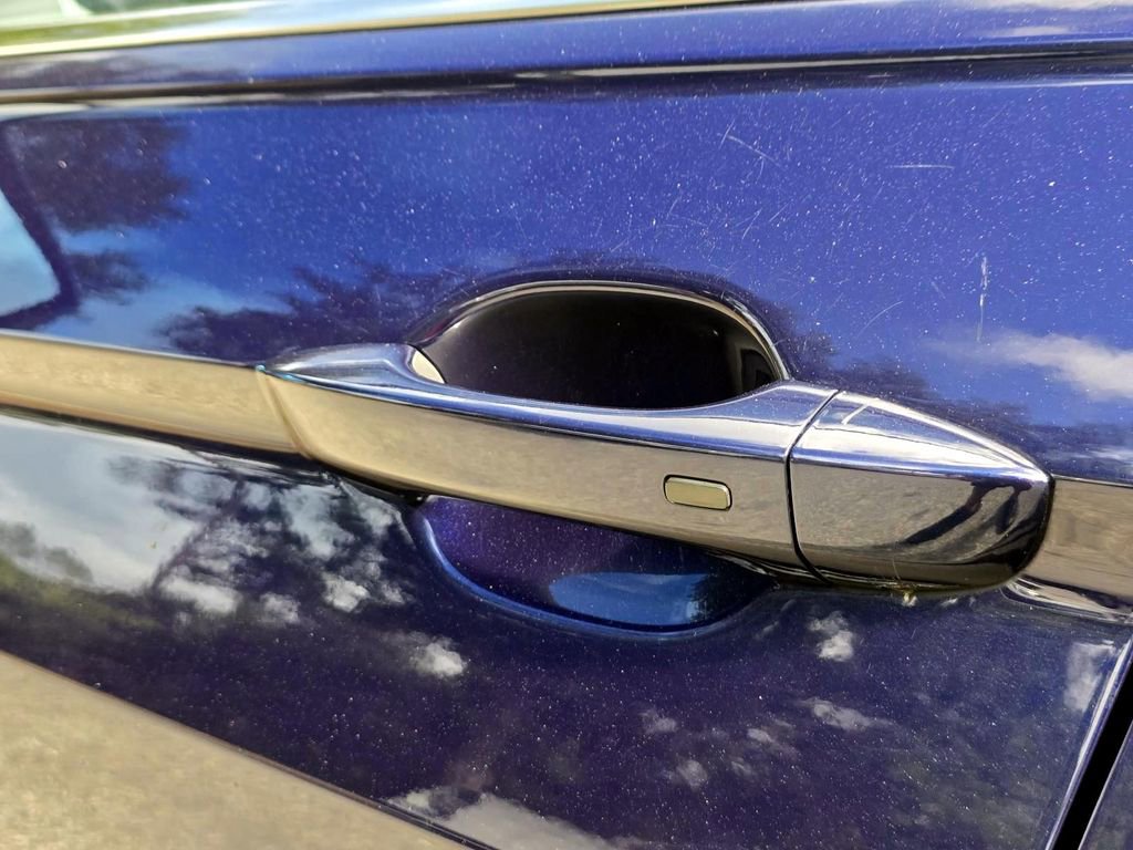 Used 2023 Volkswagen Tiguan SE FWD image 9