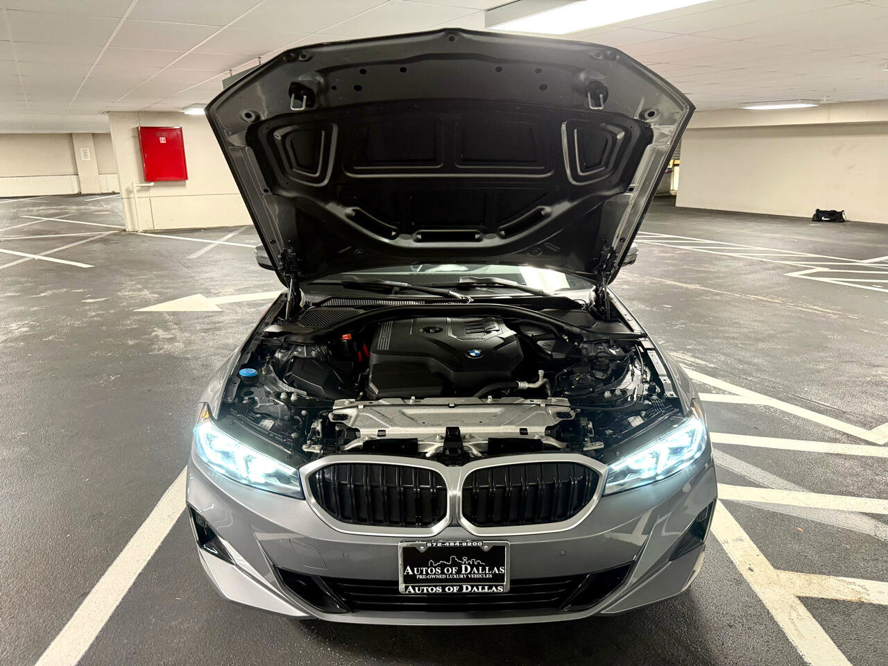 Used 2024 BMW 330i xDrive Sedan w/ Convenience Package image 5