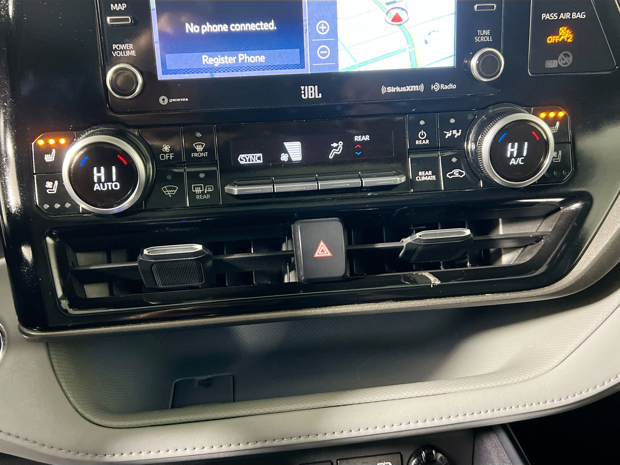 Used 2022 Toyota Highlander Limited image 27