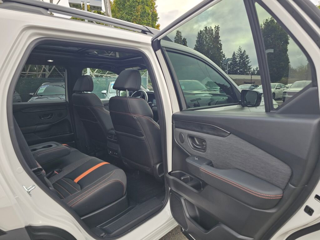 Used 2026 Honda Passport TrailSport image 14