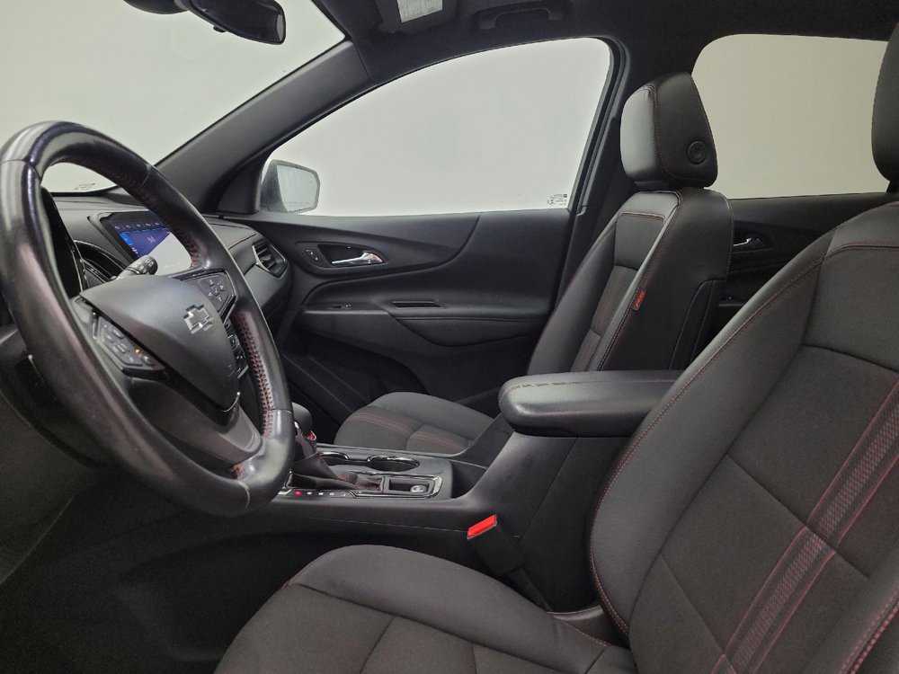 Used 2022 Chevrolet Equinox RS w/ Infotainment Package FWD image 17
