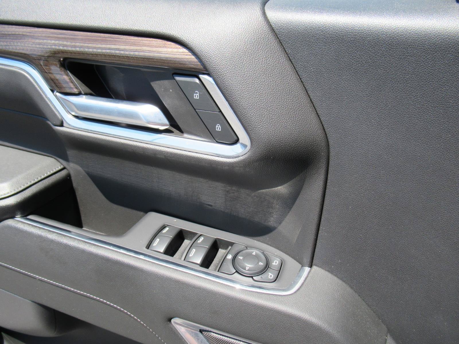 Certified 2024 Chevrolet Silverado 1500 LT AWD/4WD image 19