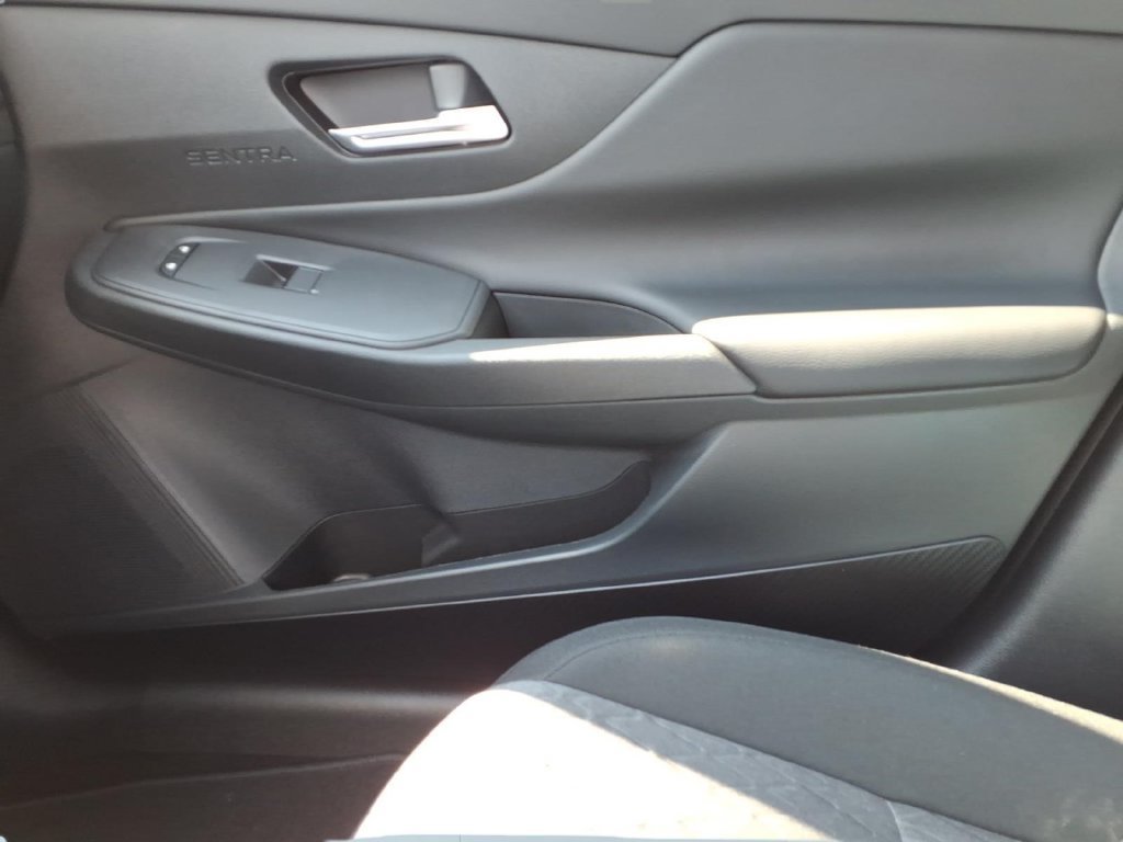 New 2026 Nissan Sentra SV w/ SV Convenience Package FWD image 22