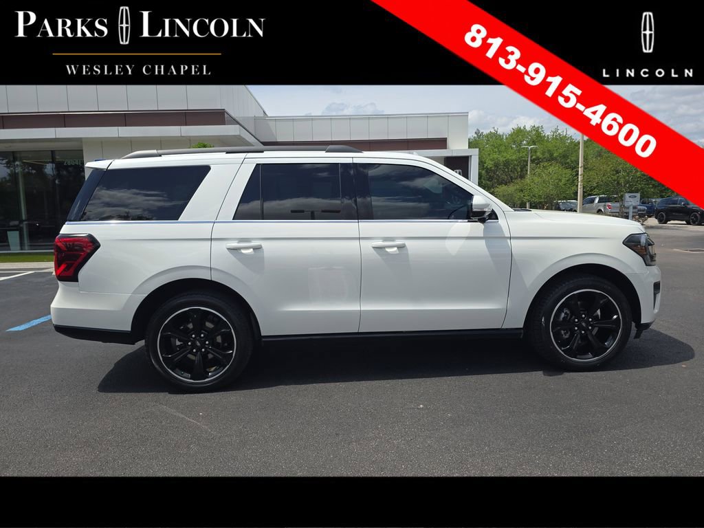 Used 2023 Ford Expedition Limited RWD image 3