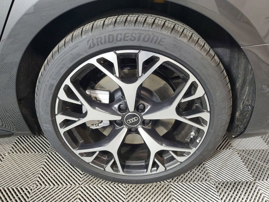 New 2026 Audi A6 Premium Plus AWD/4WD image 11