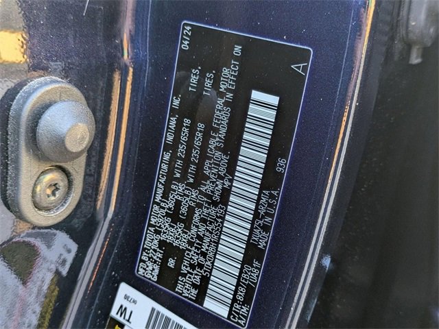 Used 2024 Toyota Highlander XLE image 30