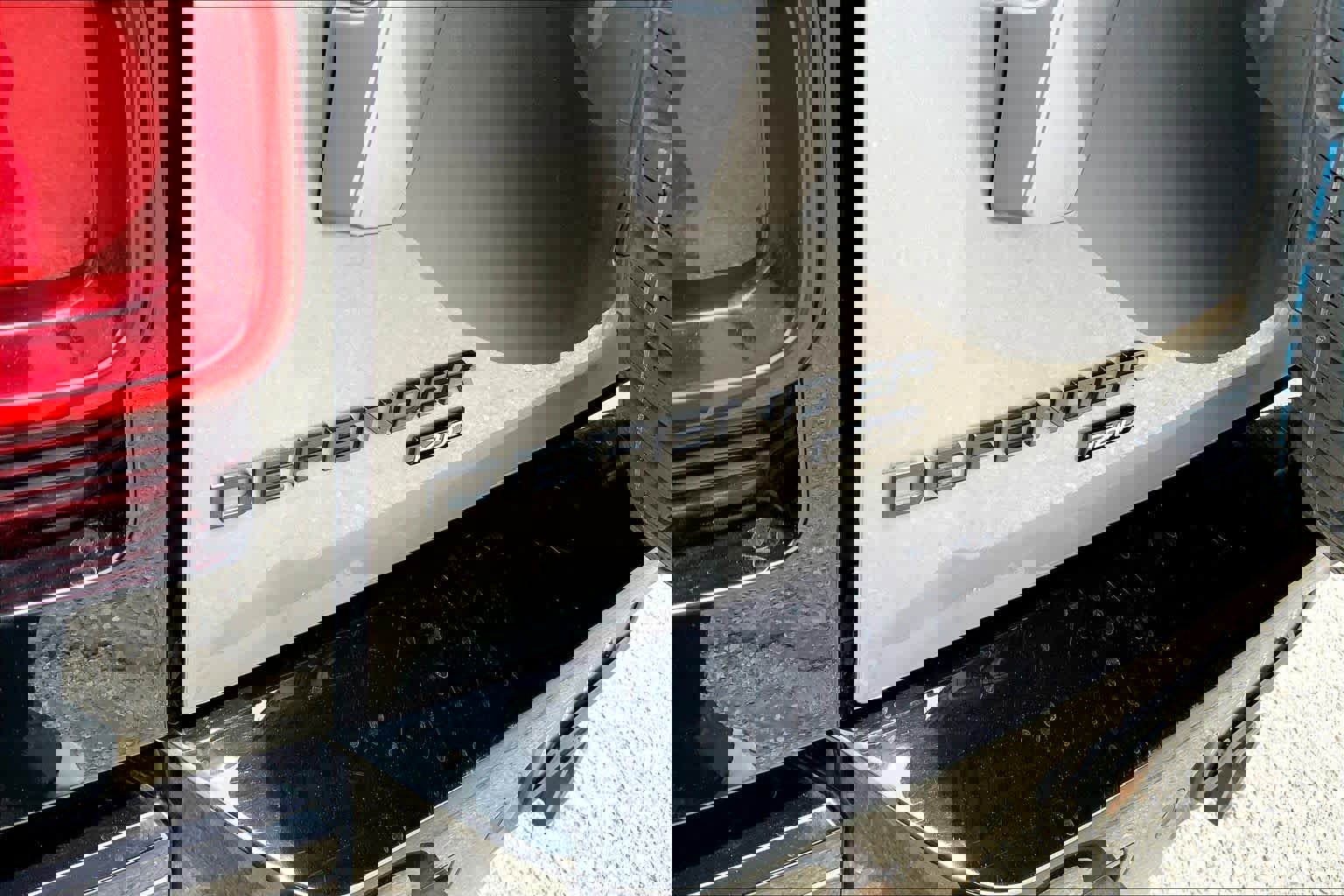 Used 2023 Land Rover Defender 110 X-Dynamic SE image 30