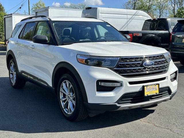 Certified 2023 Ford Explorer XLT w/ Equipment Group 202A image 2