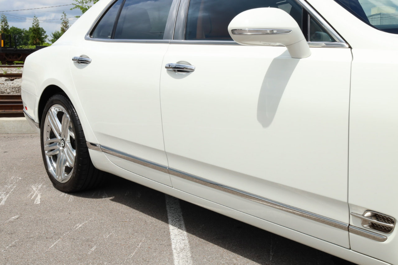 Used 2011 Bentley Mulsanne 4dr Sdn image 27
