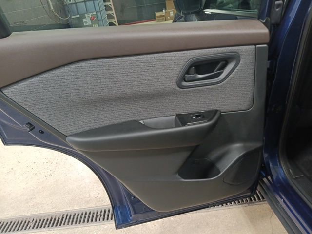 Certified 2023 Nissan Rogue S image 29