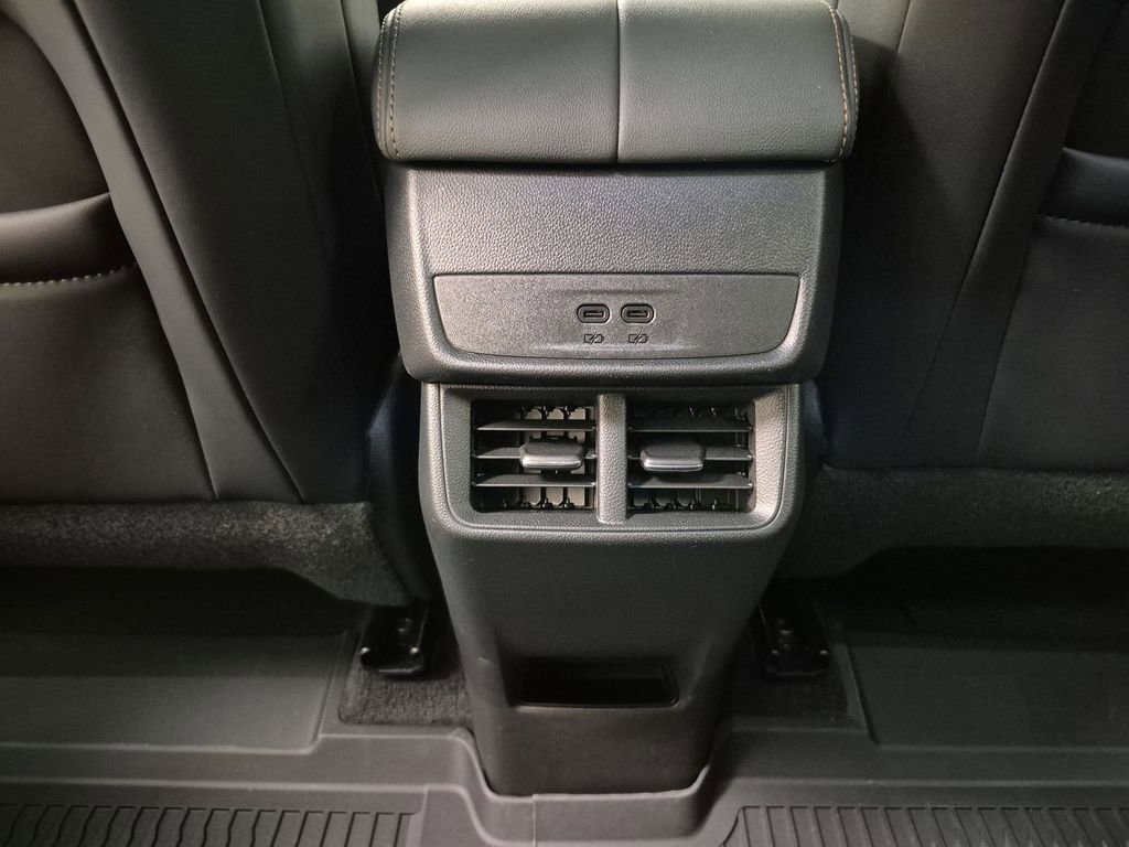 New 2026 GMC Terrain AT4 w/ Technology Package II image 22