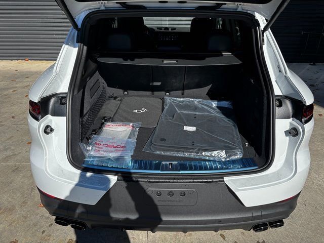 New 2026 Porsche Cayenne E-Hybrid image 27
