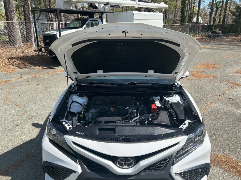 Used 2024 Toyota Camry SE FWD image 13