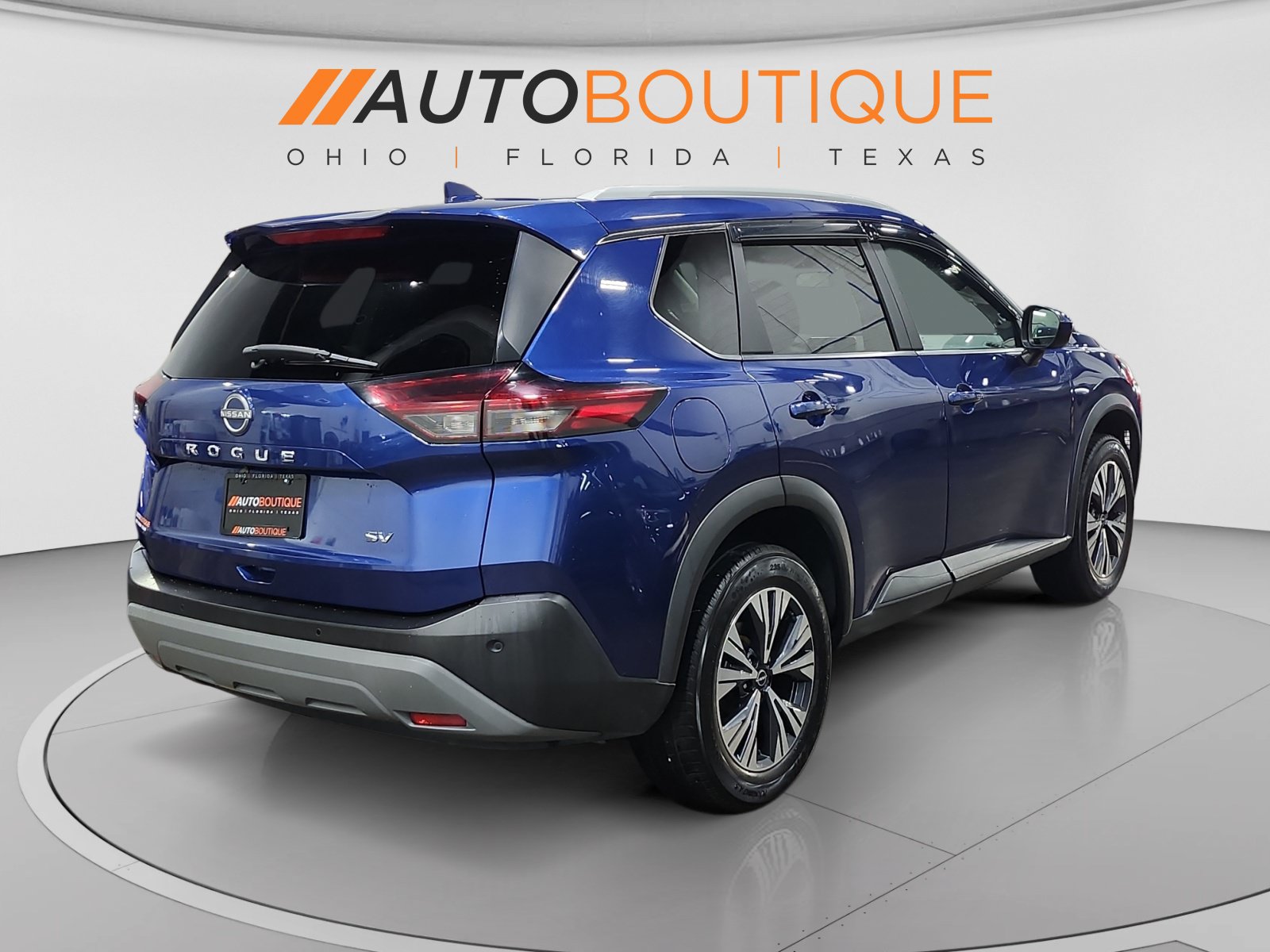 Used 2023 Nissan Rogue SV w/ SV Premium B Package FWD image 5