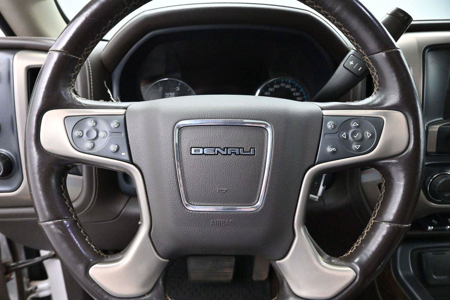Used 2019 GMC Sierra 2500 Denali w/ Duramax Plus Package AWD/4WD image 16