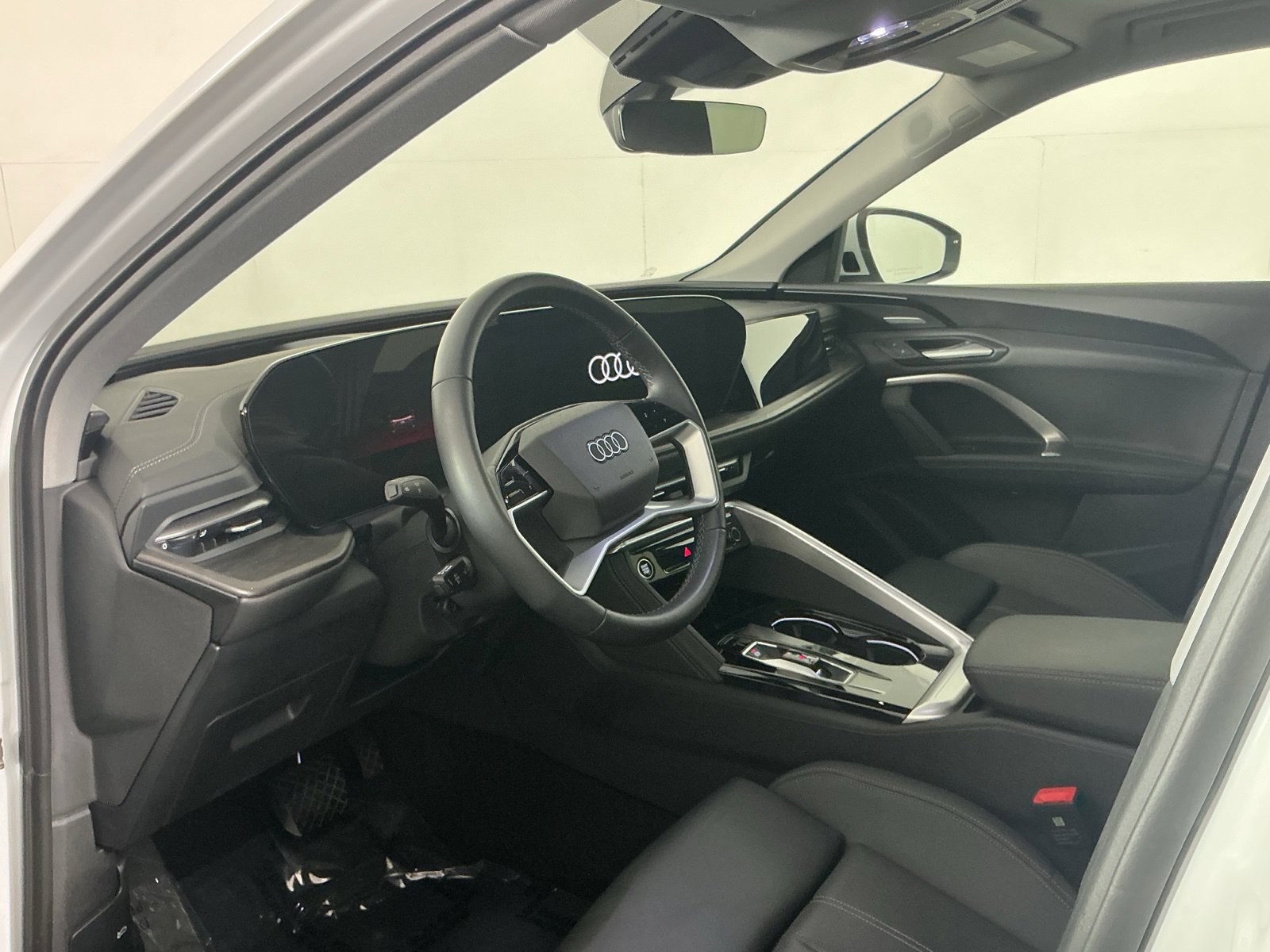 Used 2025 Audi Q5 Premium Plus w/ Premium Plus AWD/4WD image 10