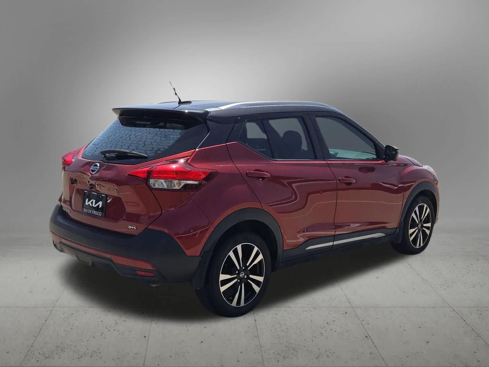 Used 2018 Nissan Kicks SR FWD image 6