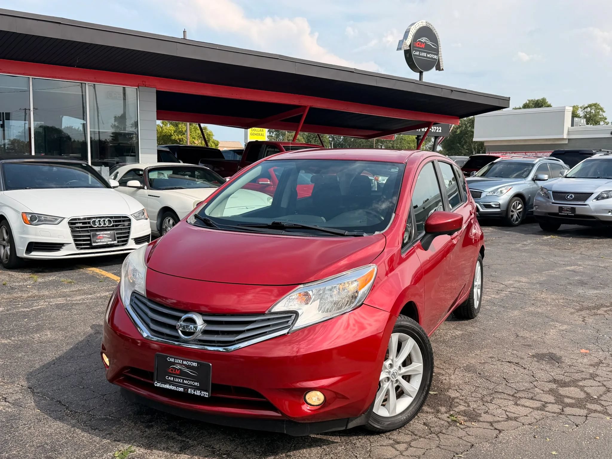 Used 2015 Nissan Versa Note FWD image 1