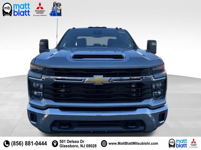 Used 2024 Chevrolet Silverado 3500 LT image 3