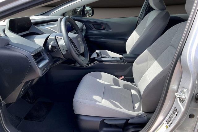 Used 2024 Toyota Prius LE image 23