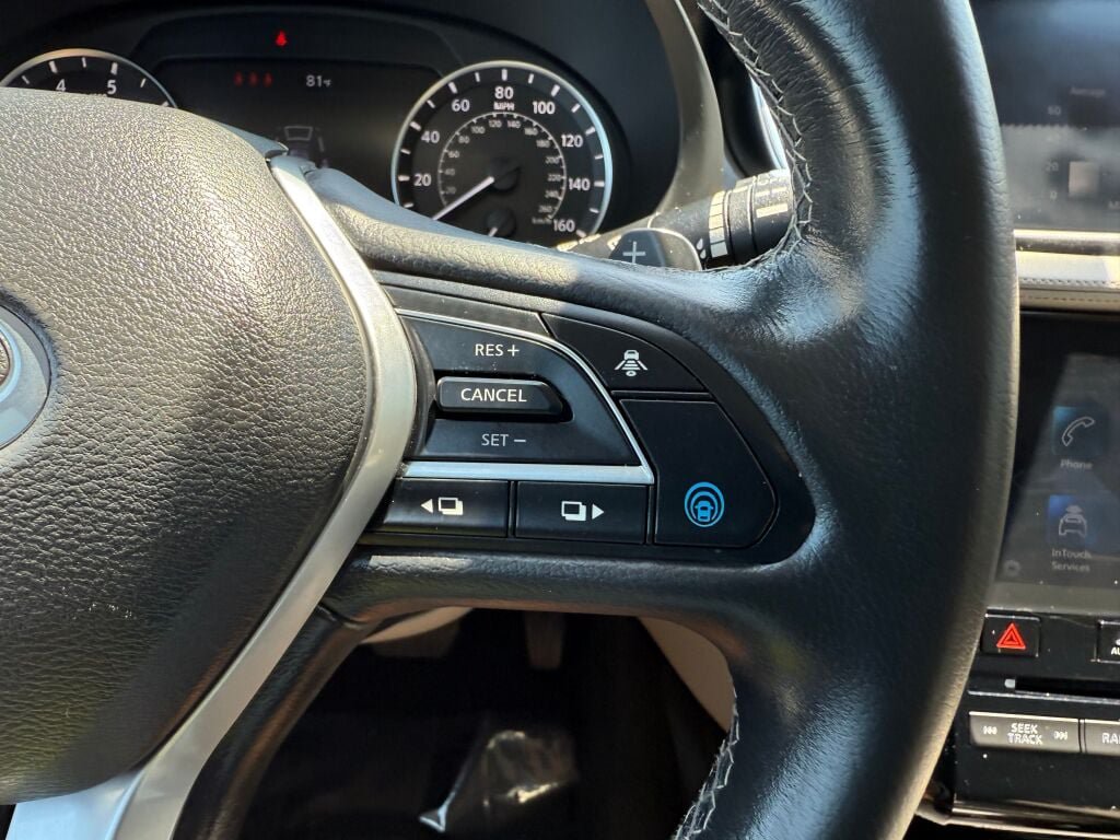 Used 2023 INFINITI QX50 Luxe AWD/4WD image 16
