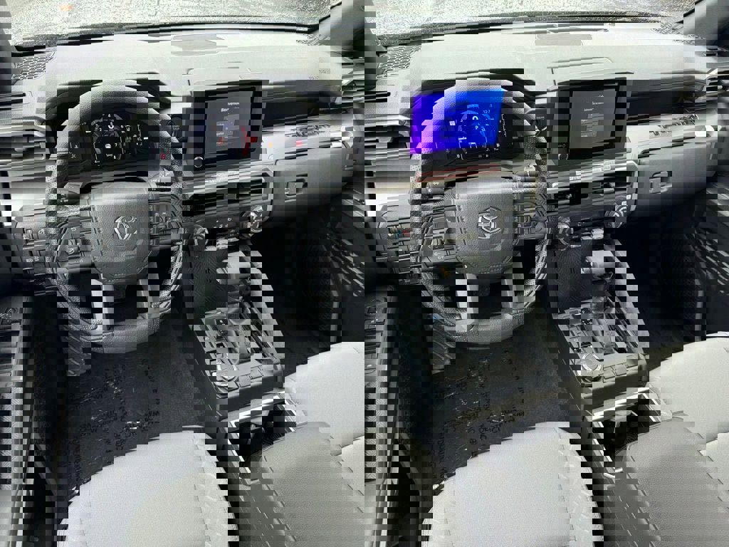 Used 2025 Toyota Tacoma SR5 image 12