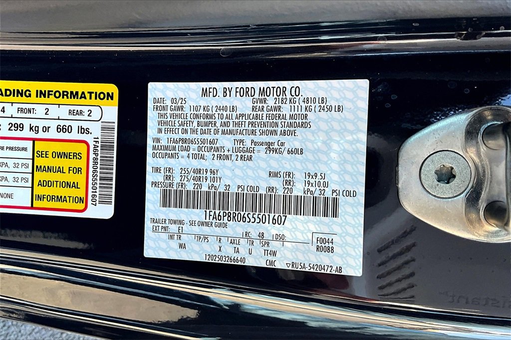 New 2025 Ford Mustang Dark Horse image 8