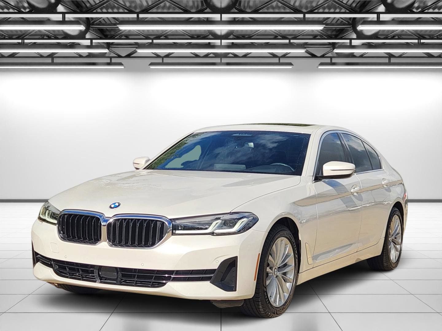 Used 2022 BMW 530i w/ Premium Package RWD image 5