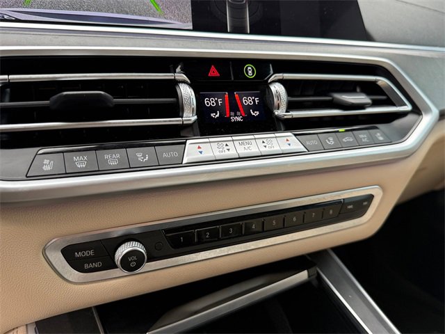 Used 2022 BMW X5 sDrive40i w/ Luxury Seating Package image 14