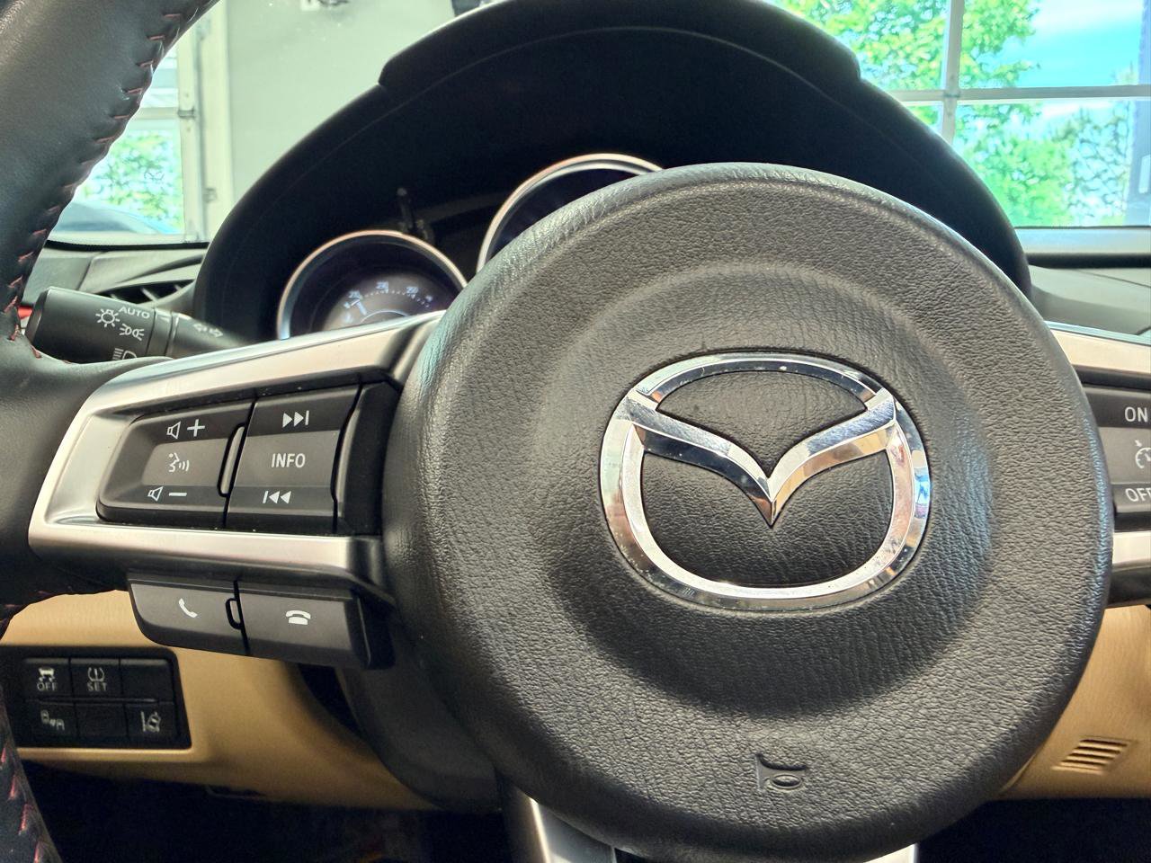 Used 2017 MAZDA MX-5 Miata Grand Touring RWD image 32
