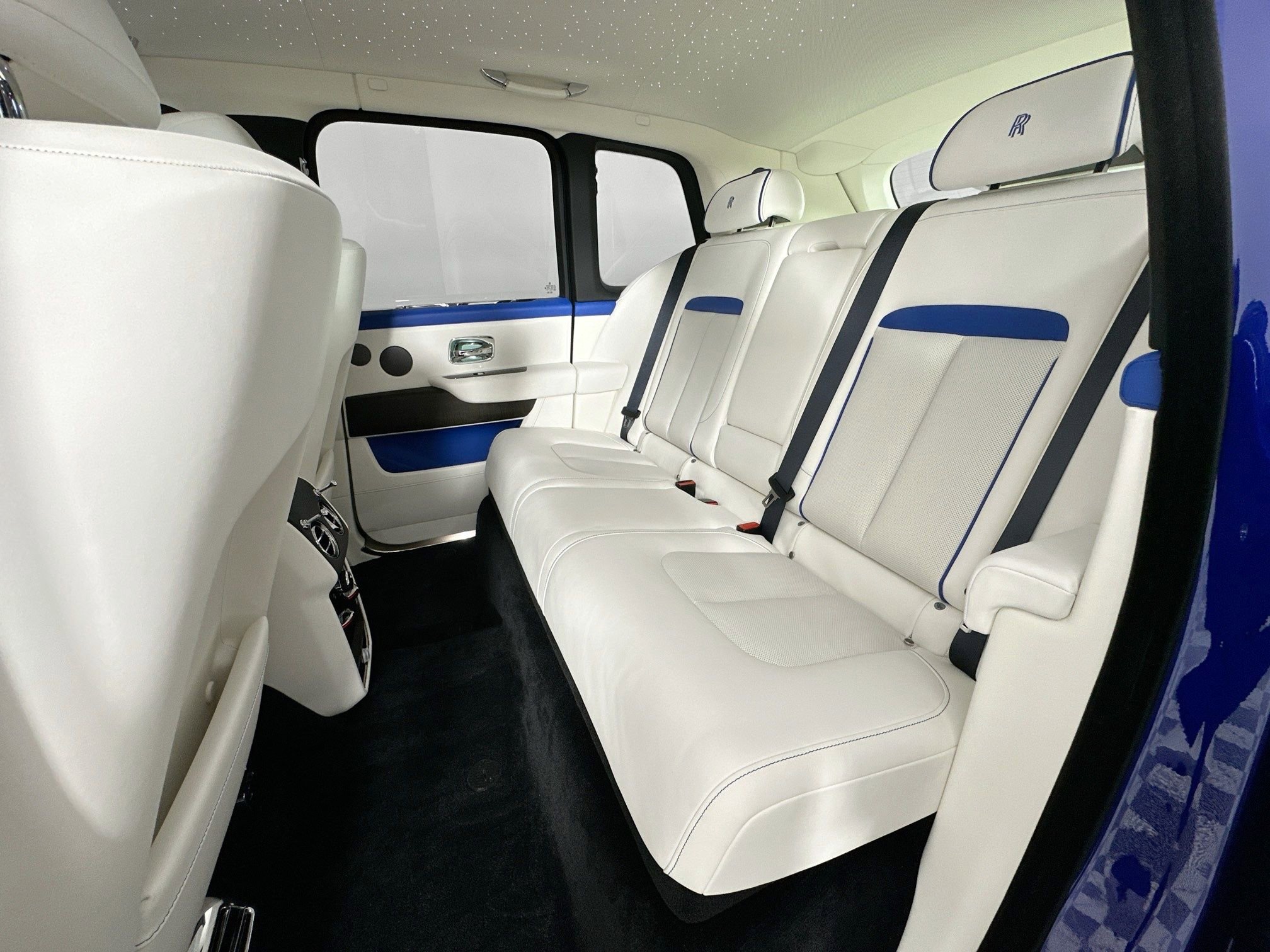 Certified 2025 Rolls-Royce Cullinan AWD/4WD image 24