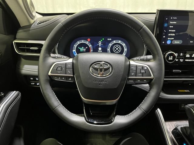 Certified 2025 Toyota Highlander Platinum AWD/4WD image 20
